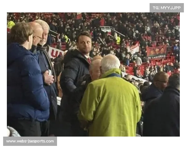 弗莱彻坦言球员战术惯性难扭转，团结重建信心